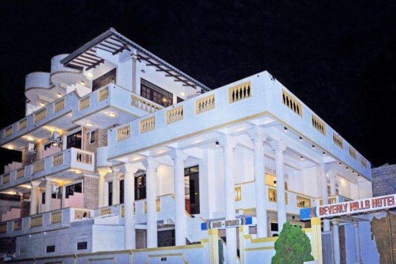 Beverly Hills Hotel Dehiwala-Mont Lavinia Extérieur photo
